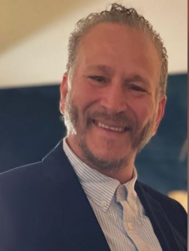 Photo of Julio Fernandez